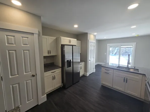 40 Jacobs Way, Orrington, ME 04474