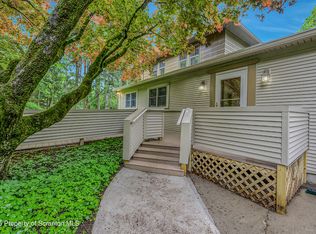 837 Old State Rd, Waverly Township, PA 18411