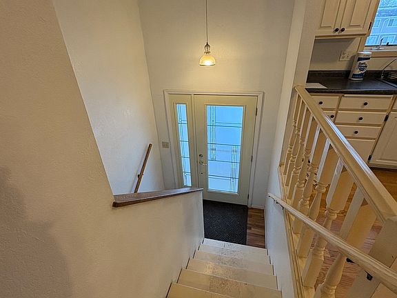 2nd image of 915 E Baker St