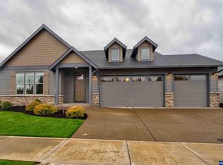 706 Fox St, Stayton, OR 97383