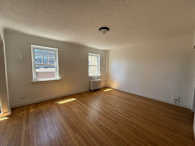 King Edward Annex Apartments — Photo 54