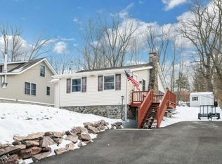 32 Overlook Rd, West Milford, NJ 07480