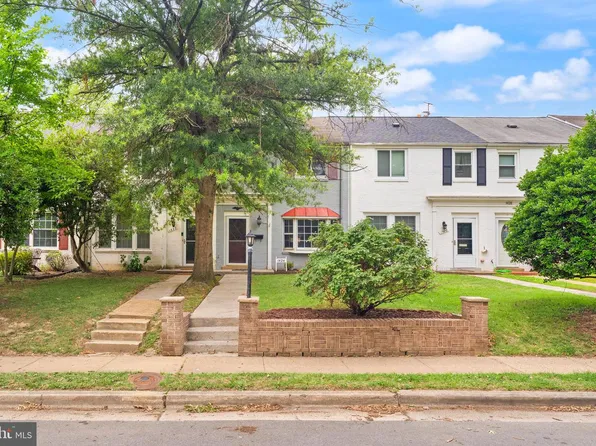 1424 Dogwood Dr, Alexandria, VA 22302