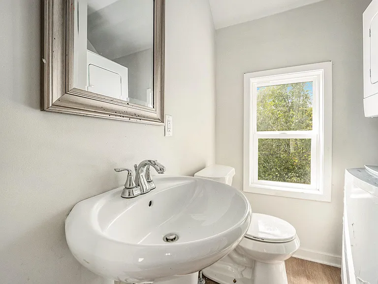 1912 S Burdick St #2 — Photo 7