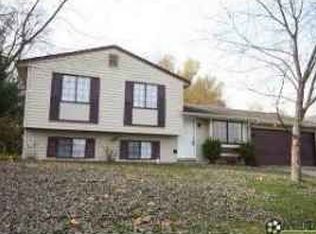 5680 Smoketree Dr, Columbus, IN 47201