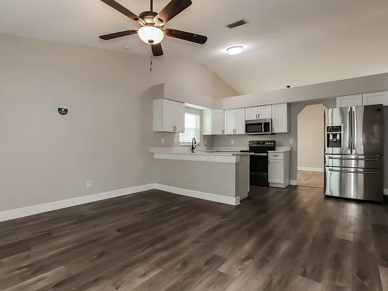 2117 Intervista Ln — Photo 3