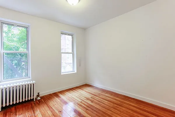 Rented by Dynamik Realty | media 28