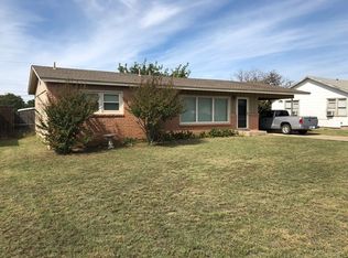 408 SW 15th St, Seminole, TX 79360