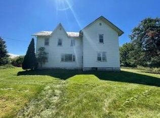 1095 E Copeland Rd, Montgomery, MI 49255