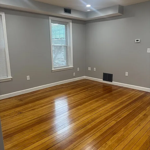 90 Chestnut St #3 — Photo 2