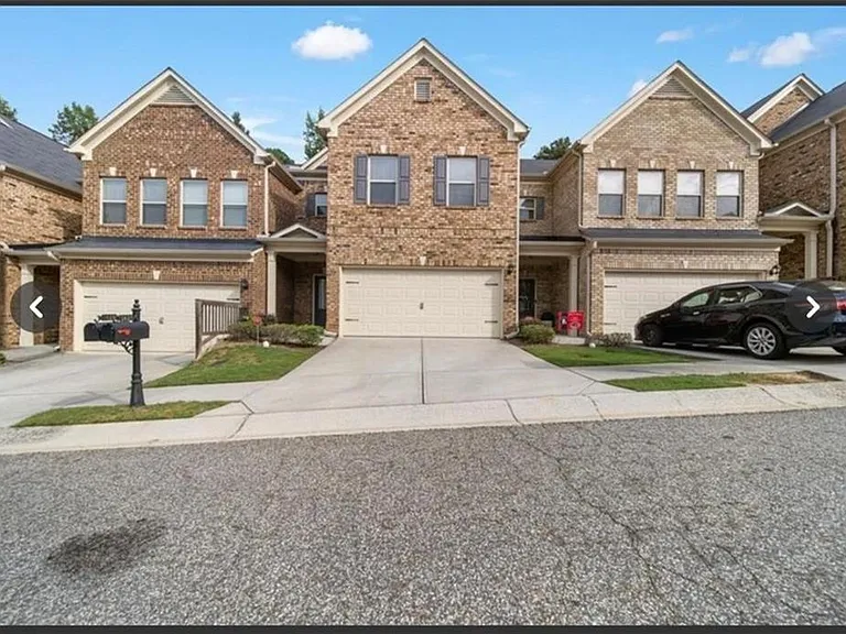 1427 Haynescrest Ct — Photo 1