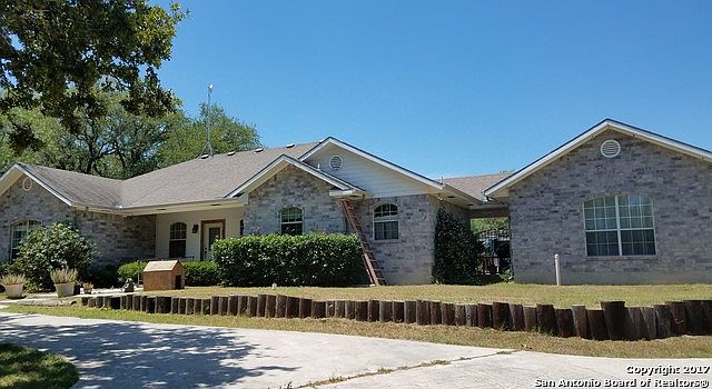 1st image of 225 Hidden Meadows Dr