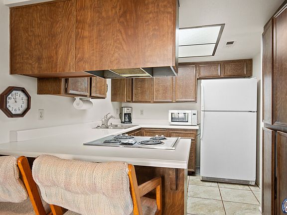 5th image of 1736 W Olive Ave