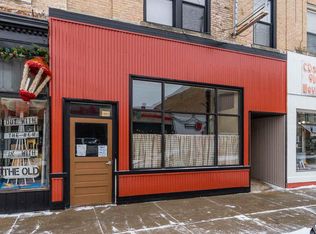 138 3rd St, Baraboo, WI 53913