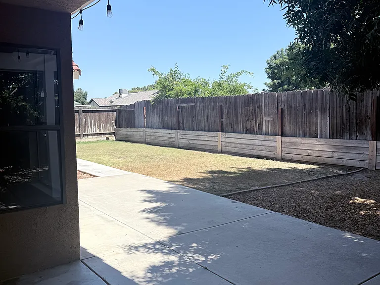 13801 San Esteban Ave — Photo 16