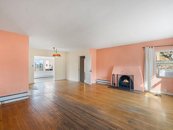 3rd image of 1200 Escalante St