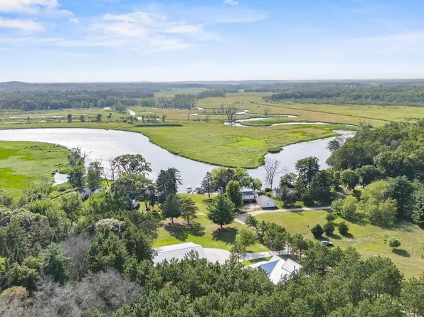 W6191 Lueck Ln, Princeton, WI 54968