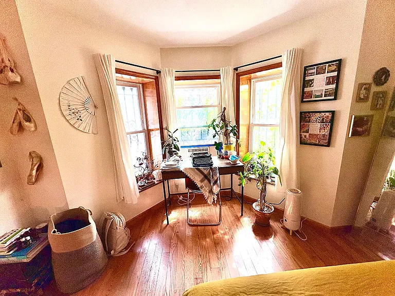 451 51st St #1 — Photo 31