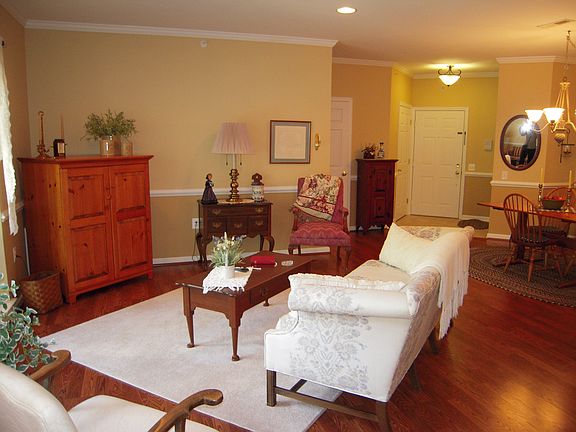3rd image of 100 Douglass Fir #204