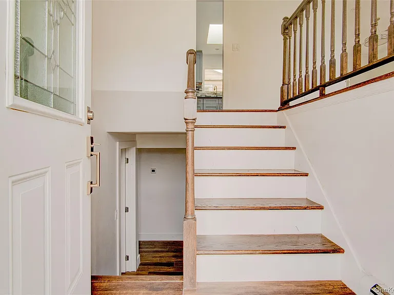 867 Bryant St — Photo 9