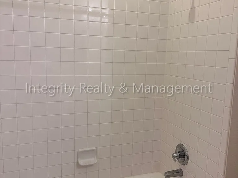 3762 Cadence Dr — Photo 33