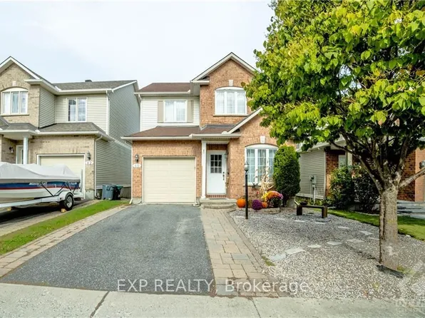 40 Alameda Way, Ottawa, ON K2J 5B3