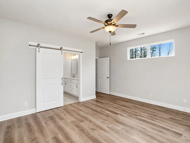 339 Gray Dr — Photo 8