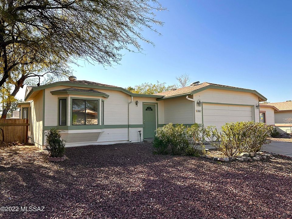 1st image of 2661 W Bensbrook Pl