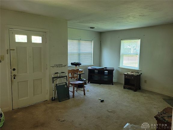 4th image of 2402 John Glenn Rd