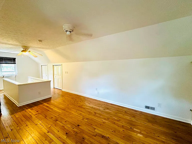 7077 Greenleaf Ave — Photo 21