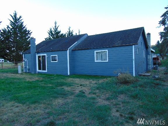3rd image of 17618 147th Avenue Ct E