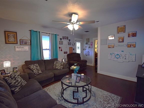 3rd image of 106 W Harriett St
