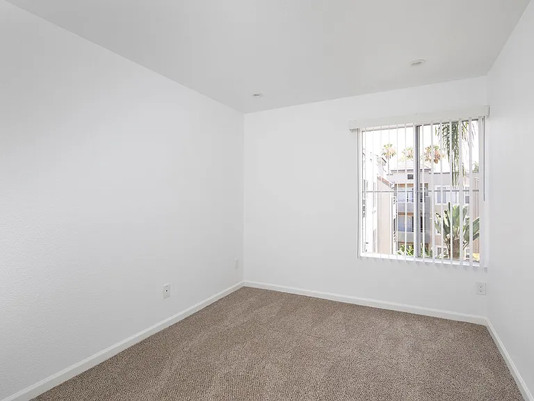 Mission Pacific Apartments — Photo 121