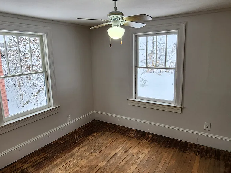 189 Jackson Ave — Photo 16