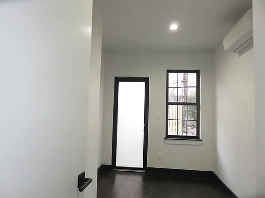 Rented by Rennit Inc. | media 58