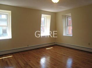 157 Endicott St #5B, Boston, MA 02113