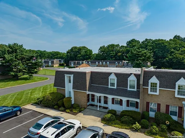 101 Sylvan Avenue #14, Miller Place, NY 11764