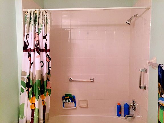 3rd image of 2060 SW Marblehead Way
