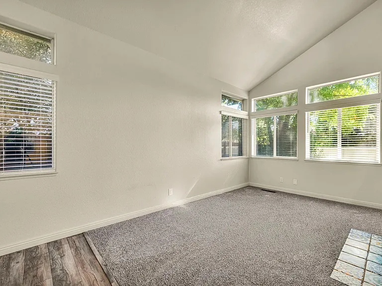 7554 Wheeldale Cir — Photo 11