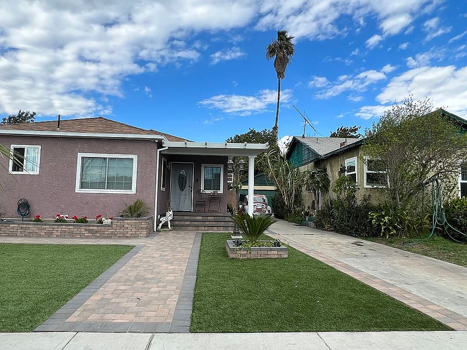 2nd image of 3319 Tenaya Ave