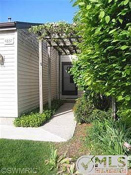 2nd image of 4837 Dellview Ct