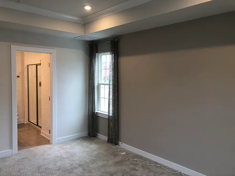 3rd floor Master bedroom