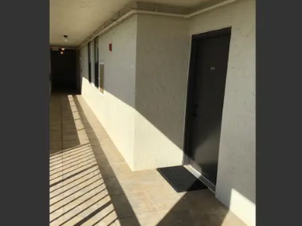 825 Egret Cir APT 504