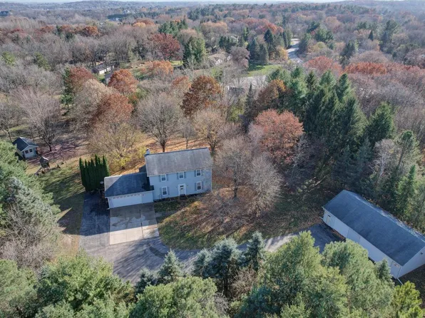 546 Herford DRIVE, Wales, WI 53183