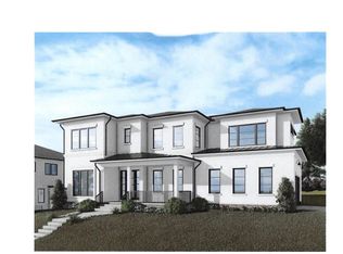 1325 Pickett St, Alexandria, VA 22304