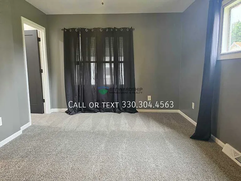 2119 Maple Ave NE — Photo 18