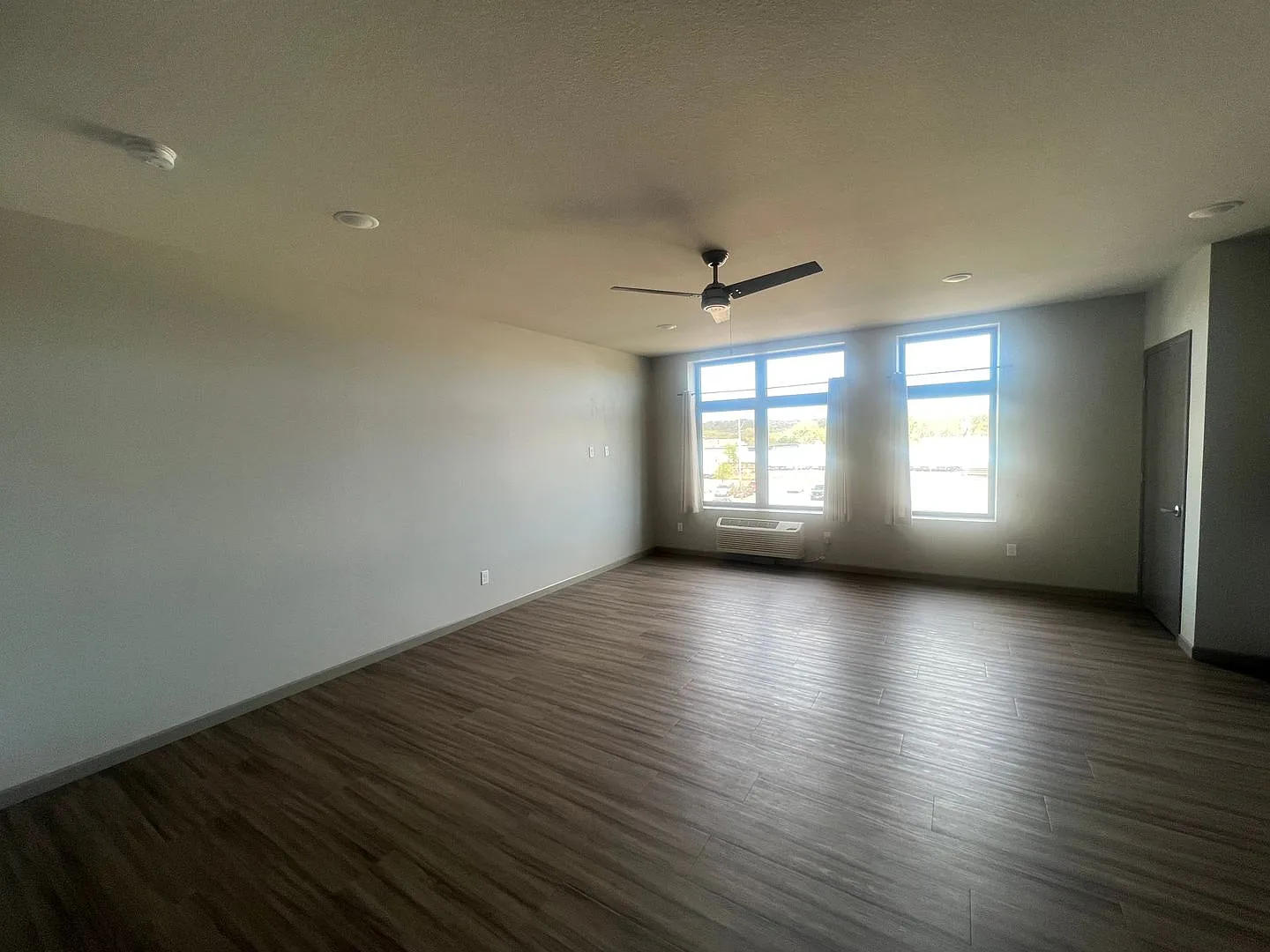 Skyway Property Holdings, LLC - (Studio 5) — Photo 4