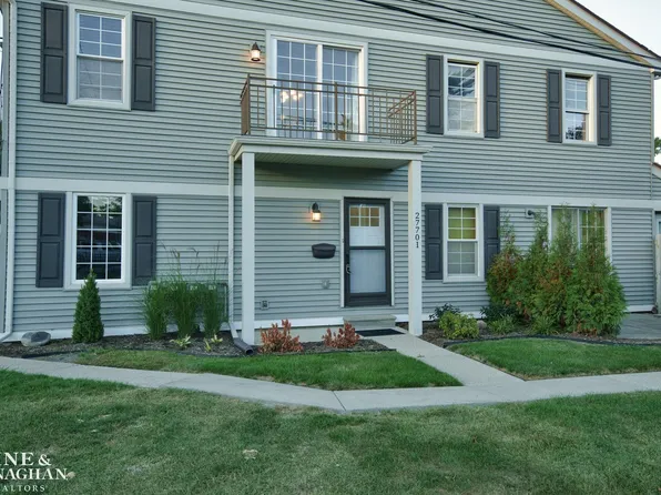 27701 Roy St, Saint Clair Shores, MI 48081