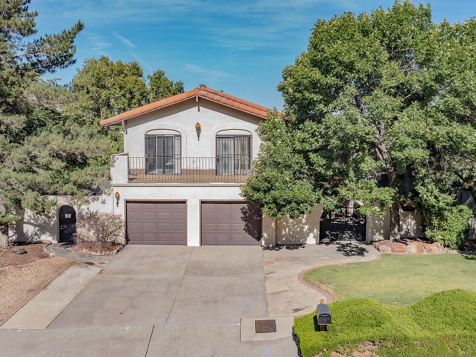 1st image of 3501 Camino De La Sierra NE