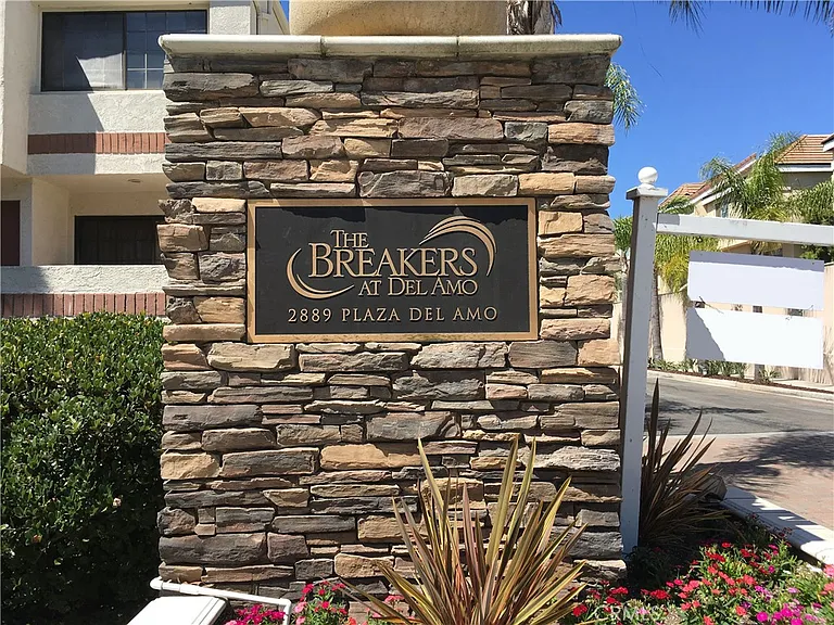 2889 Plaza Del Amo #108 — Photo 21
